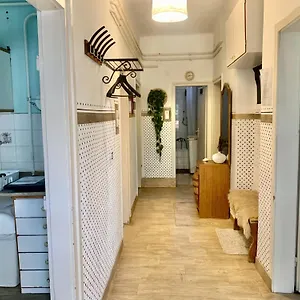  Apartment Grany's Retro Near Budapest Airport