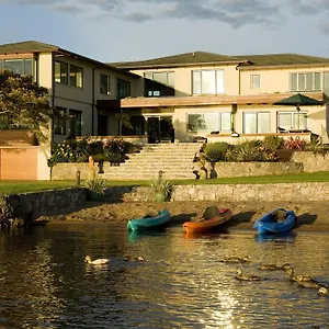 nicara-lakeside-lodge.rotoruahotelsnz.com/